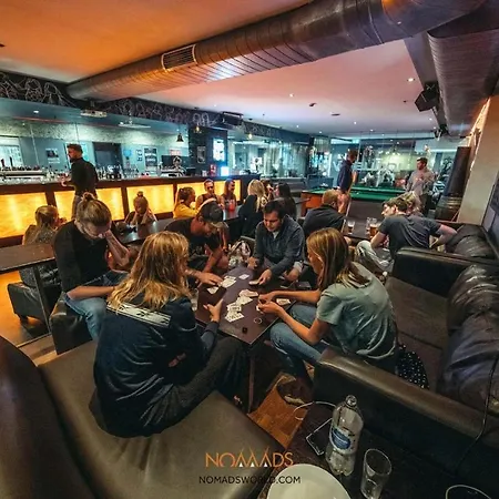 Nomads Melbourne Backpackers-2